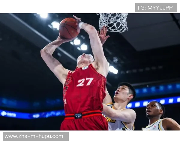 CBA总决赛第四场北京队不敌广厦队布朗在比赛中遭遇严密防守 CBA总决赛第四场北京队不敌广厦队布朗在比赛中遭遇严密防守